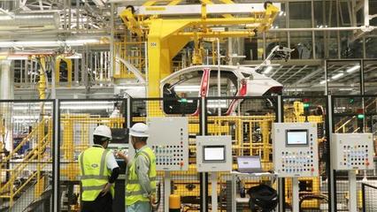 外觀裝配精度1毫米以內(nèi) 移動(dòng)互聯(lián)網(wǎng)技術(shù)如何重塑奇瑞捷豹路虎常熟樣板工廠